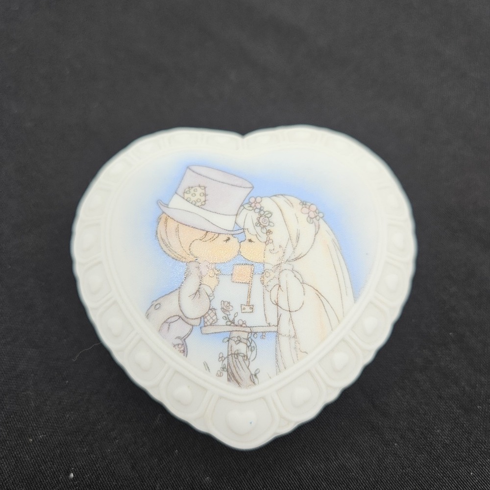 Vintage Precious Moments Wedding Heart Shaped Trinket Box 1992 Bisque Charming